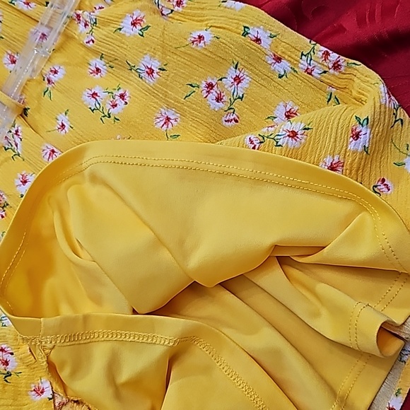 Yellow mini romper, medium or small fit - Picture 6 of 7
